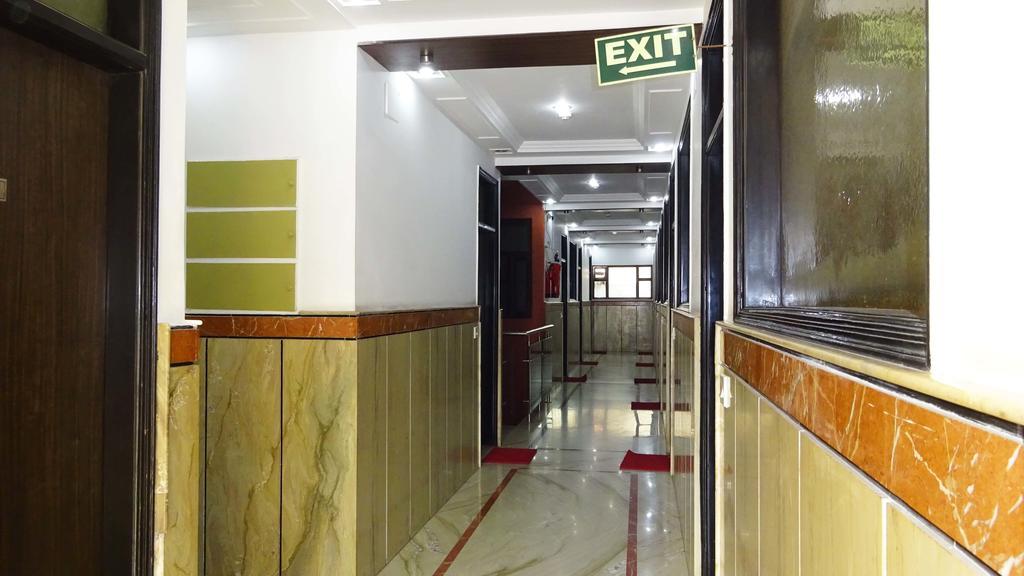 Hotel Durga International New Delhi Bagian luar foto