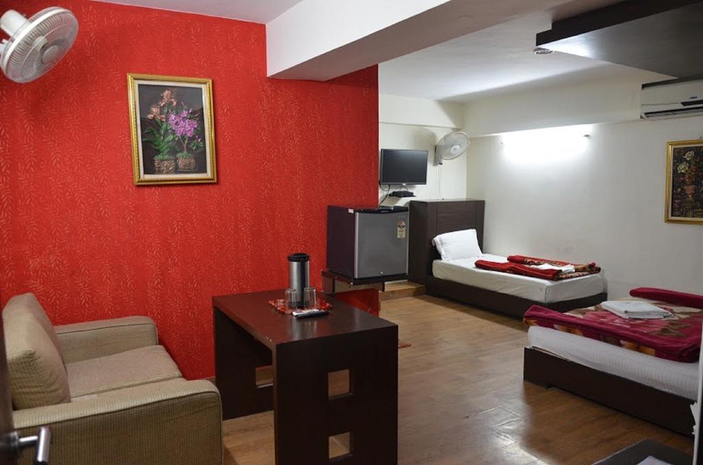 Hotel Durga International New Delhi Bagian luar foto