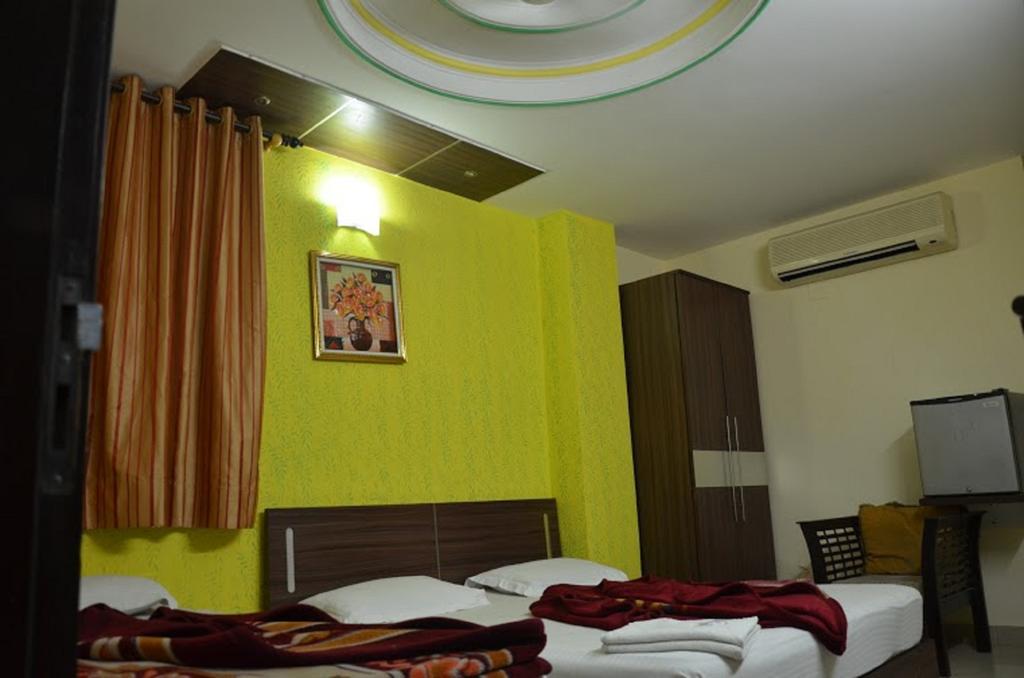 Hotel Durga International New Delhi Bagian luar foto