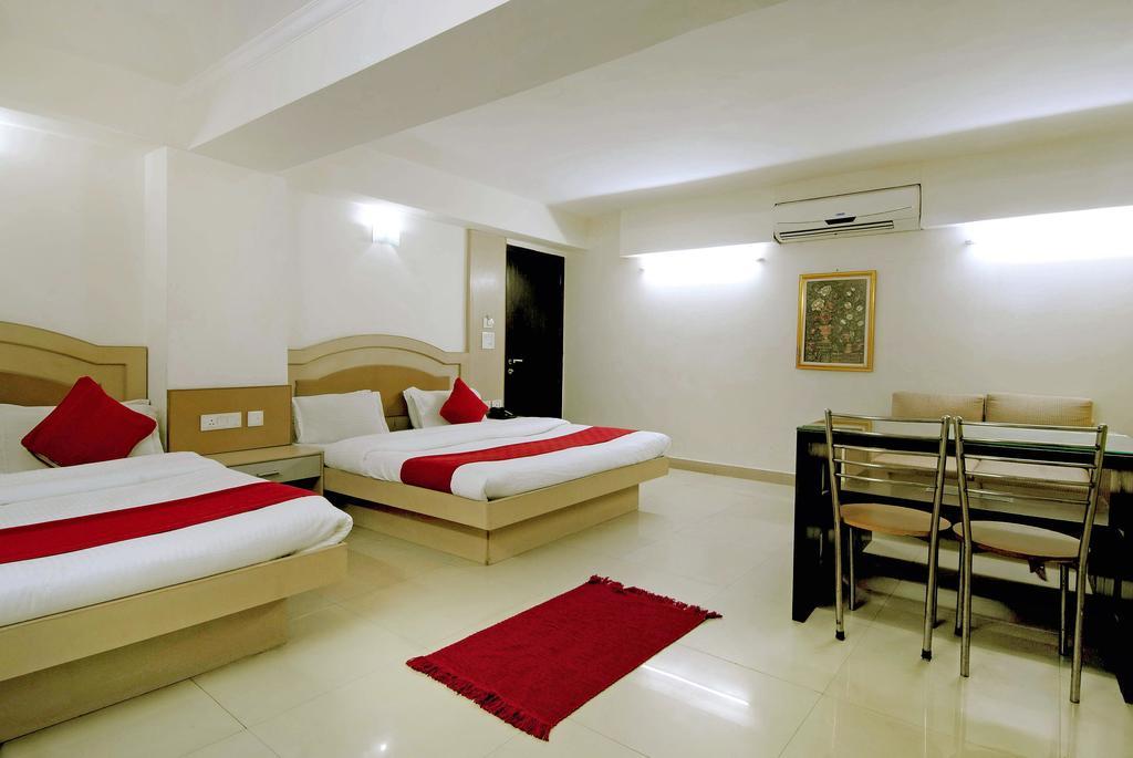 Hotel Durga International New Delhi Ruang foto
