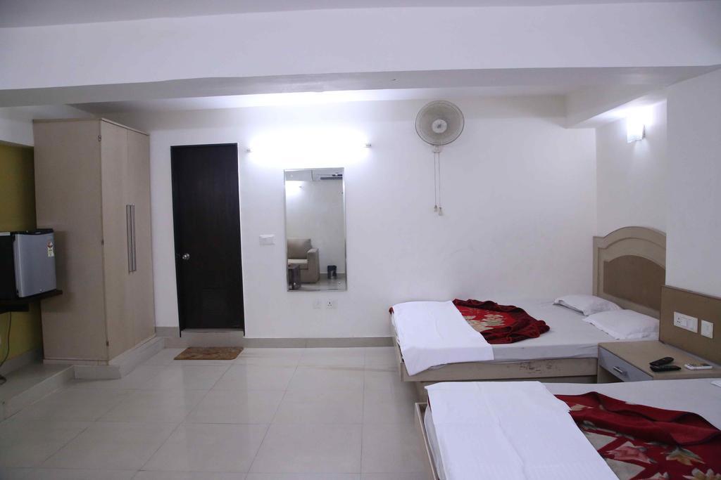 Hotel Durga International New Delhi Ruang foto
